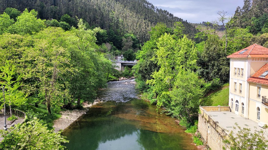 Puente Viesgo  ( Via Verde del Pas )