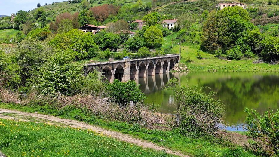 Barrio Villasuso (Pantano del Ebro )